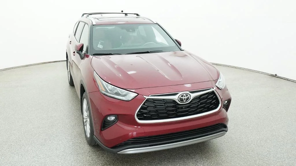 New 2026 Ruby Flare Pearl Toyota Platinum image 8
