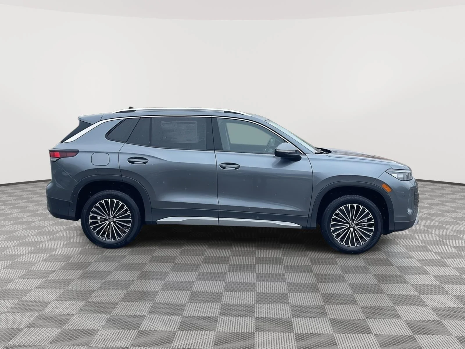 New 2026 Platinum Gray Metallic Volkswagen S image 4