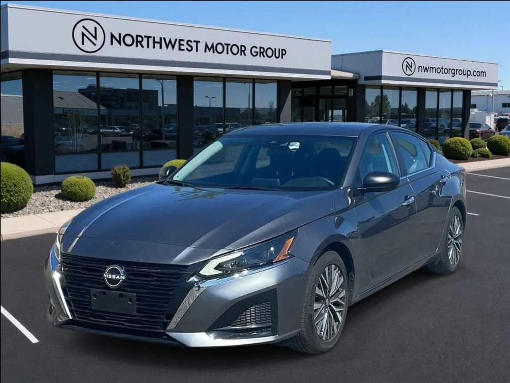2025 Nissan Altima SV - Photo 1