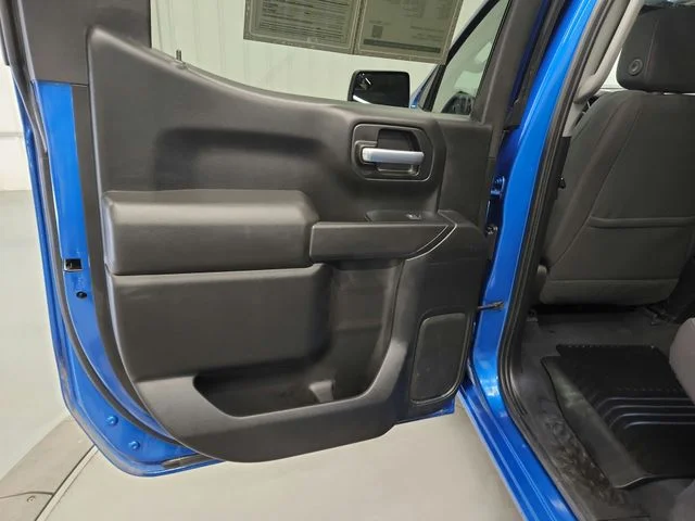 Used 2023 Blue Chevrolet Custom image 32