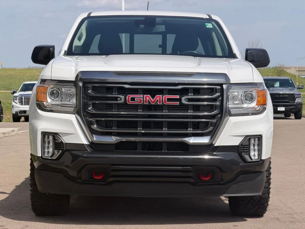 Used 2021 White GMC AT4 w/Leather image 6