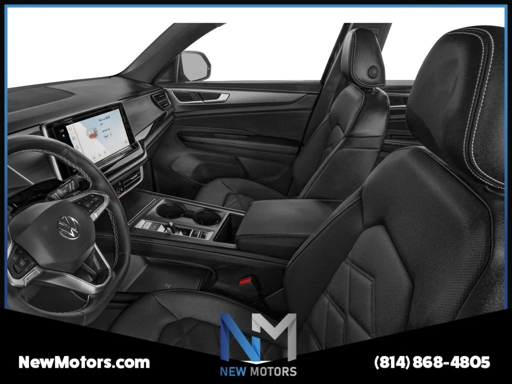 Used 2024 Silver Bird Metallic Volkswagen 2.0T SE w/Technology image 6