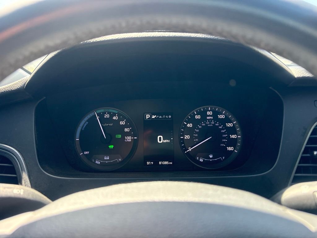 Used 2017 Black Hyundai Limited image 22