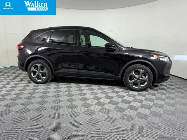Used 2025 Black Ford ST-Line Select image 9