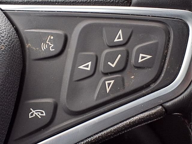 Used 2022 Silver Chevrolet LT image 22