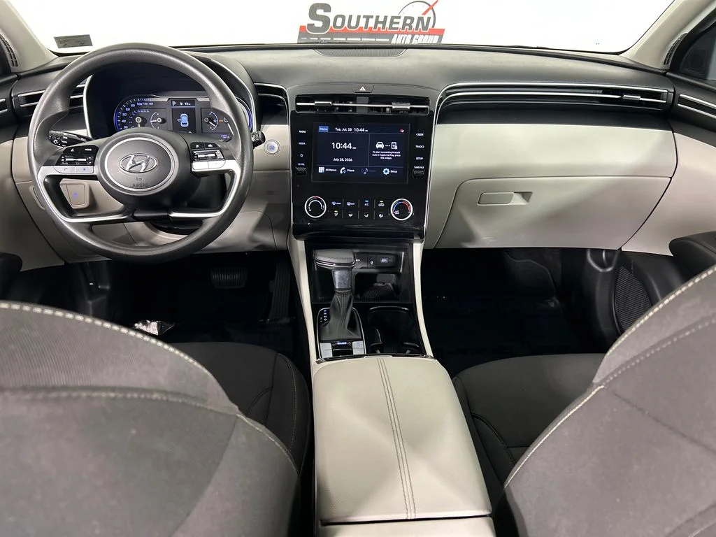 Used 2023 Silver Hyundai SEL image 18