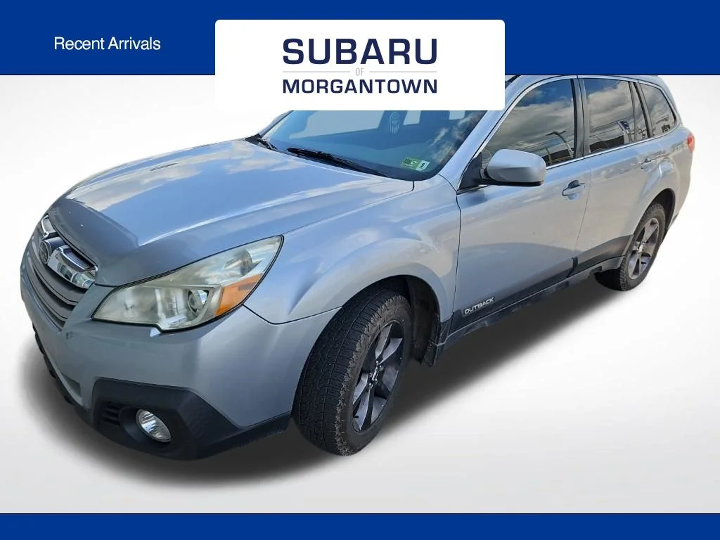 Used 2014 Silver Subaru 2.5i Premium image 1