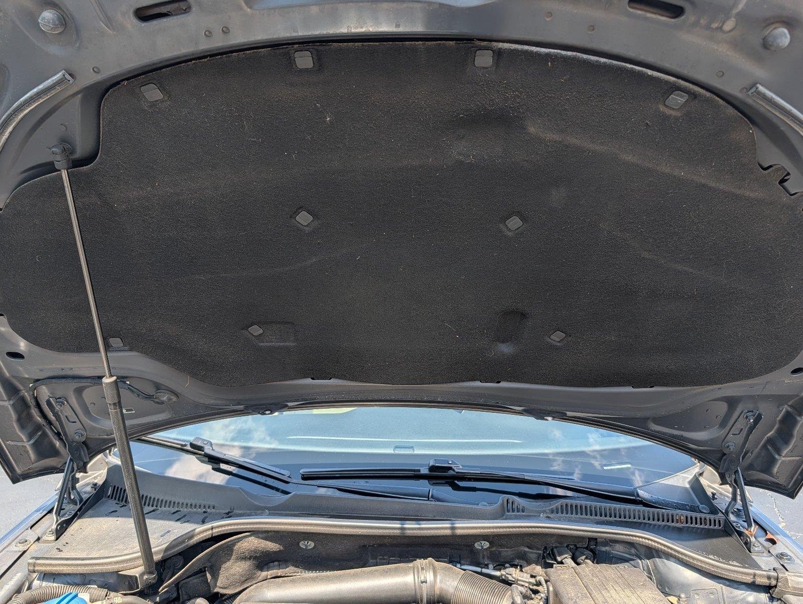 Used 2013 Black Oak Brown Metallic Volkswagen Lux image 32