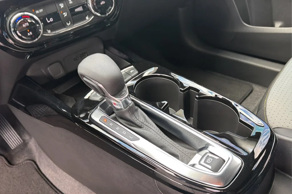 New 2026 Mosaic Black Metallic Chevrolet LT image 31