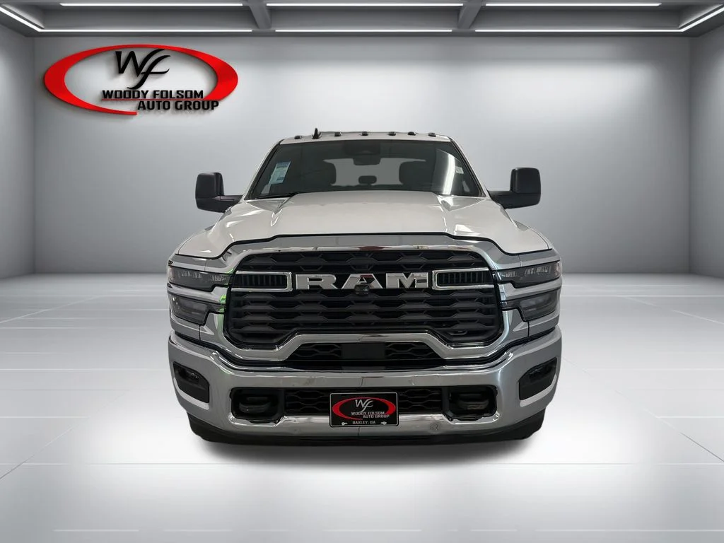 New 2026 Bright White Clear-Coat Exterior Paint RAM Tradesman image 2