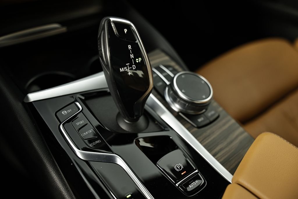 2023 BMW 5 Series 540i - Photo 39