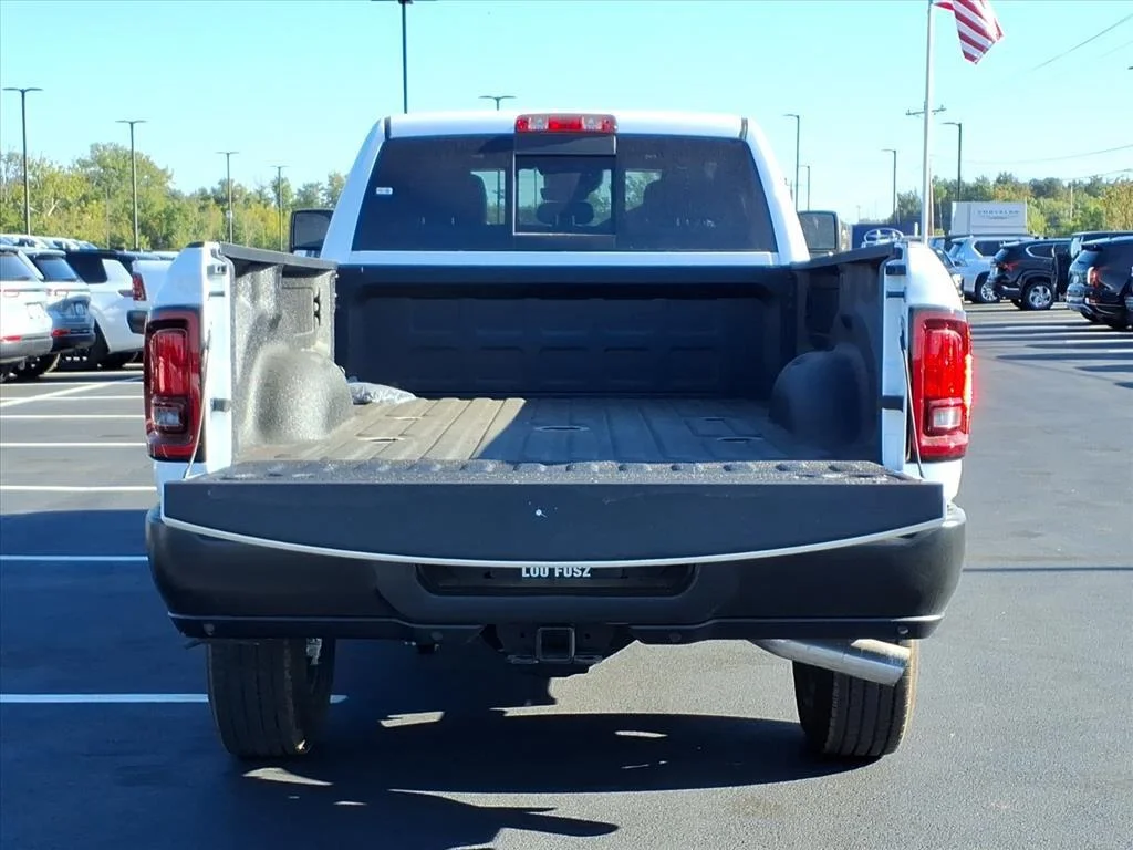 2026 RAM 3500 Tradesman - Photo 17