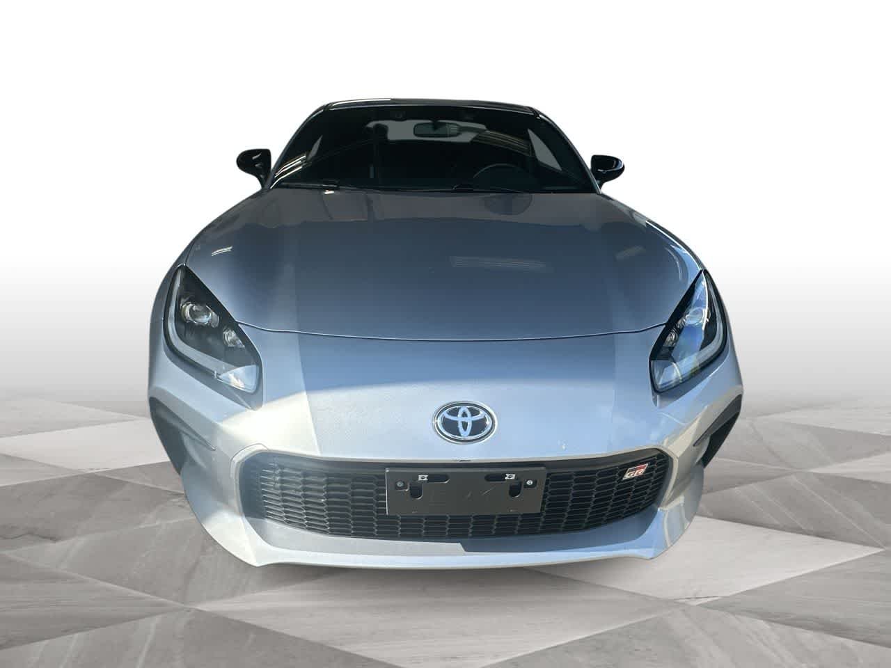 Used 2025 Steel Toyota Premium image 3