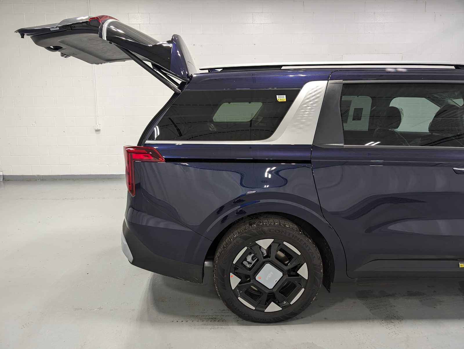 2026 Kia Carnival EX - Photo 8