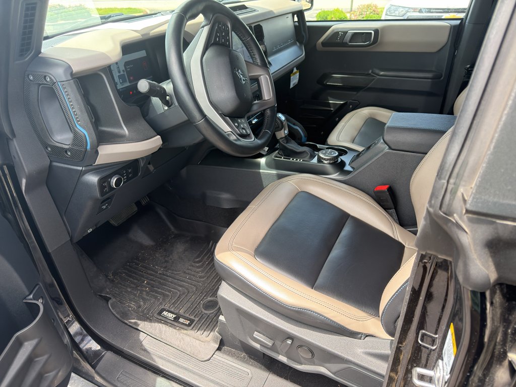 Used 2024 Shadow Black Ford Wildtrak image 5