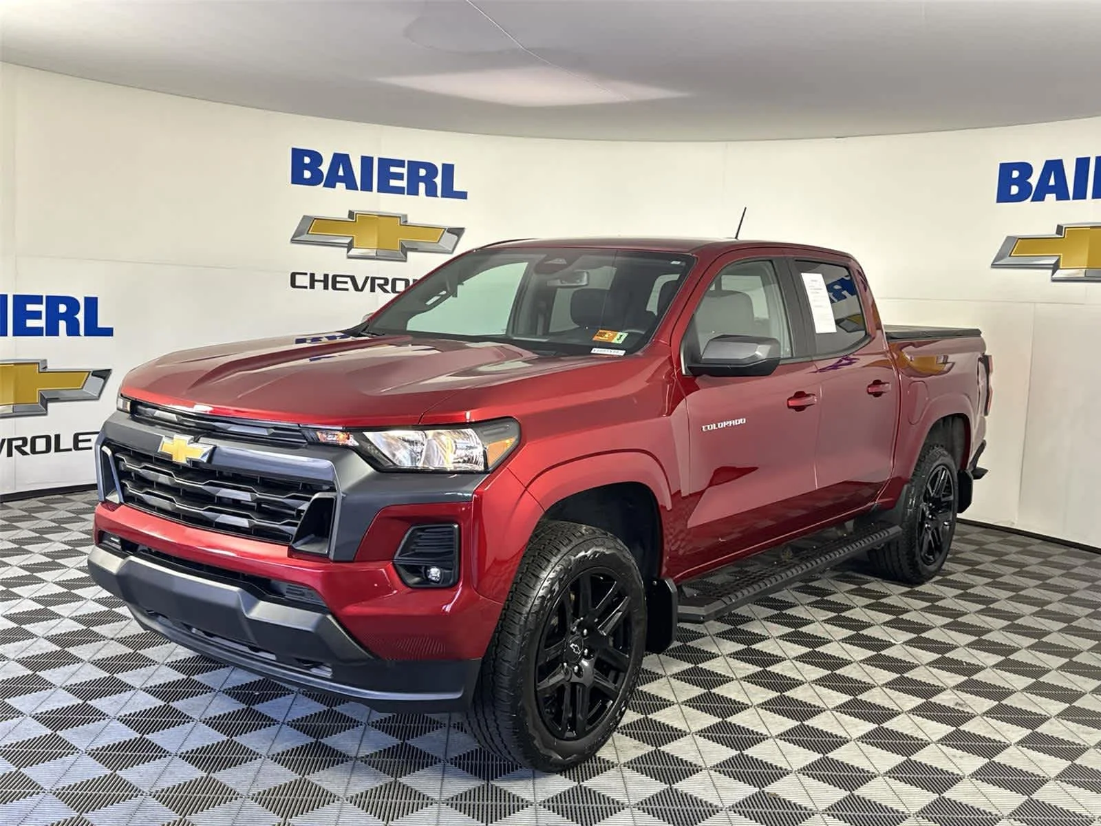 2024 Chevrolet Colorado 4WD LT Crew Cab Short Box's photo