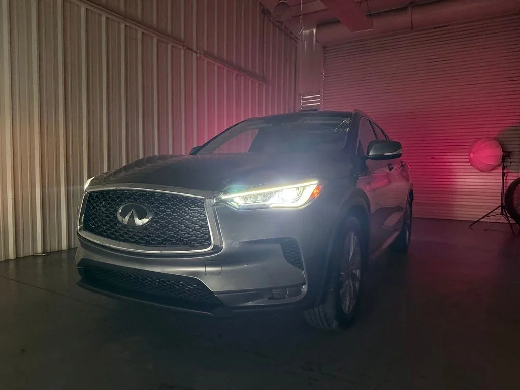 Used 2023 Gray INFINITI LUXE image 8