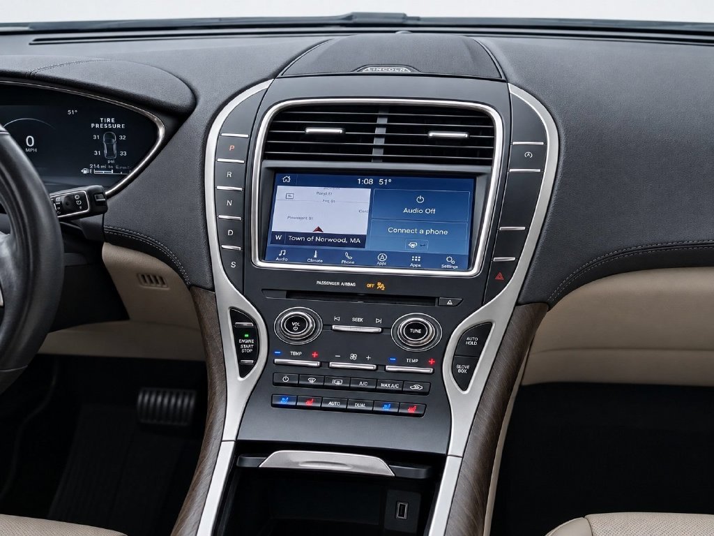 Used 2020 Blue Lincoln Reserve image 13