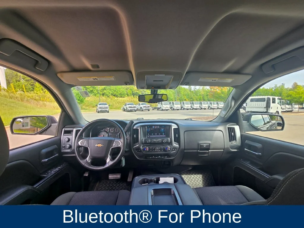Used 2015 TUNGSTEN METALLIC Chevrolet LT image 16