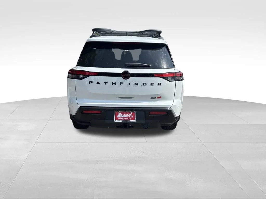 New 2026 Everest White Pearl TriCoat Nissan Rock Creek® image 3