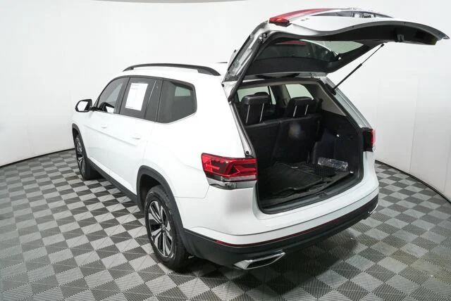 Certified Used 2024 Pure White Volkswagen 2.0T SE image 27