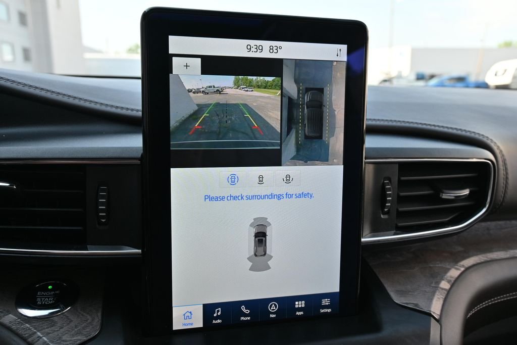 Used 2020 White Metallic Ford Platinum image 42