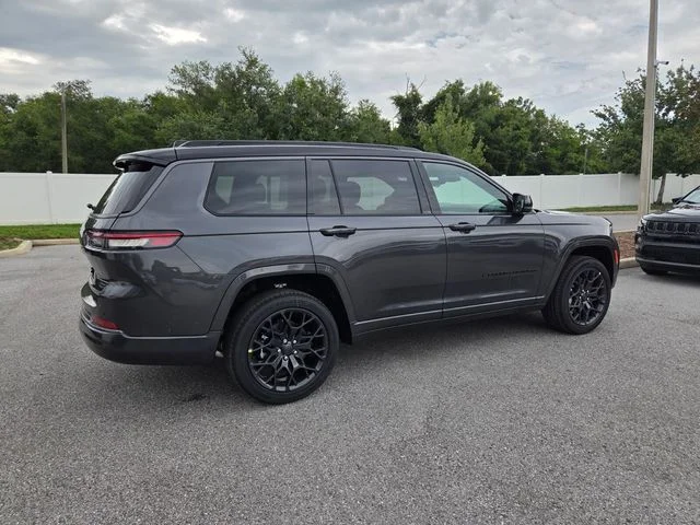 New 2026 Baltic Gray Metallic Clear-Coat Exterior Paint Jeep Summit image 14