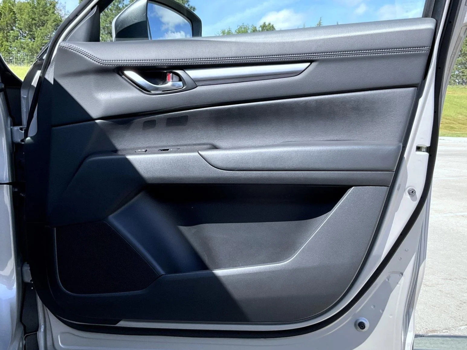 Used 2025 Silver Mazda 2.5 S Preferred Package image 17