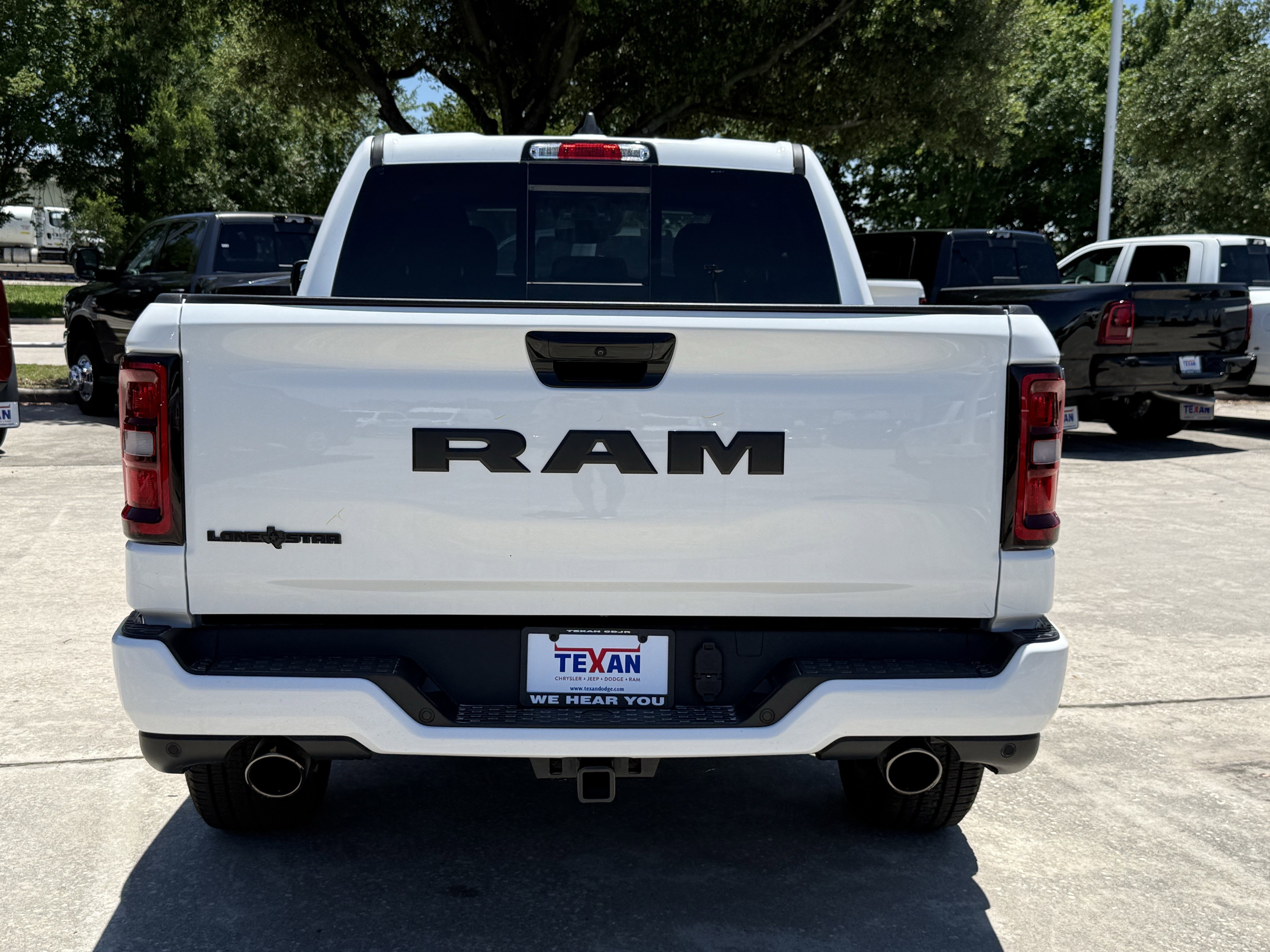 New 2026 Bright White Clear-Coat Exterior Paint RAM Lone Star image 5