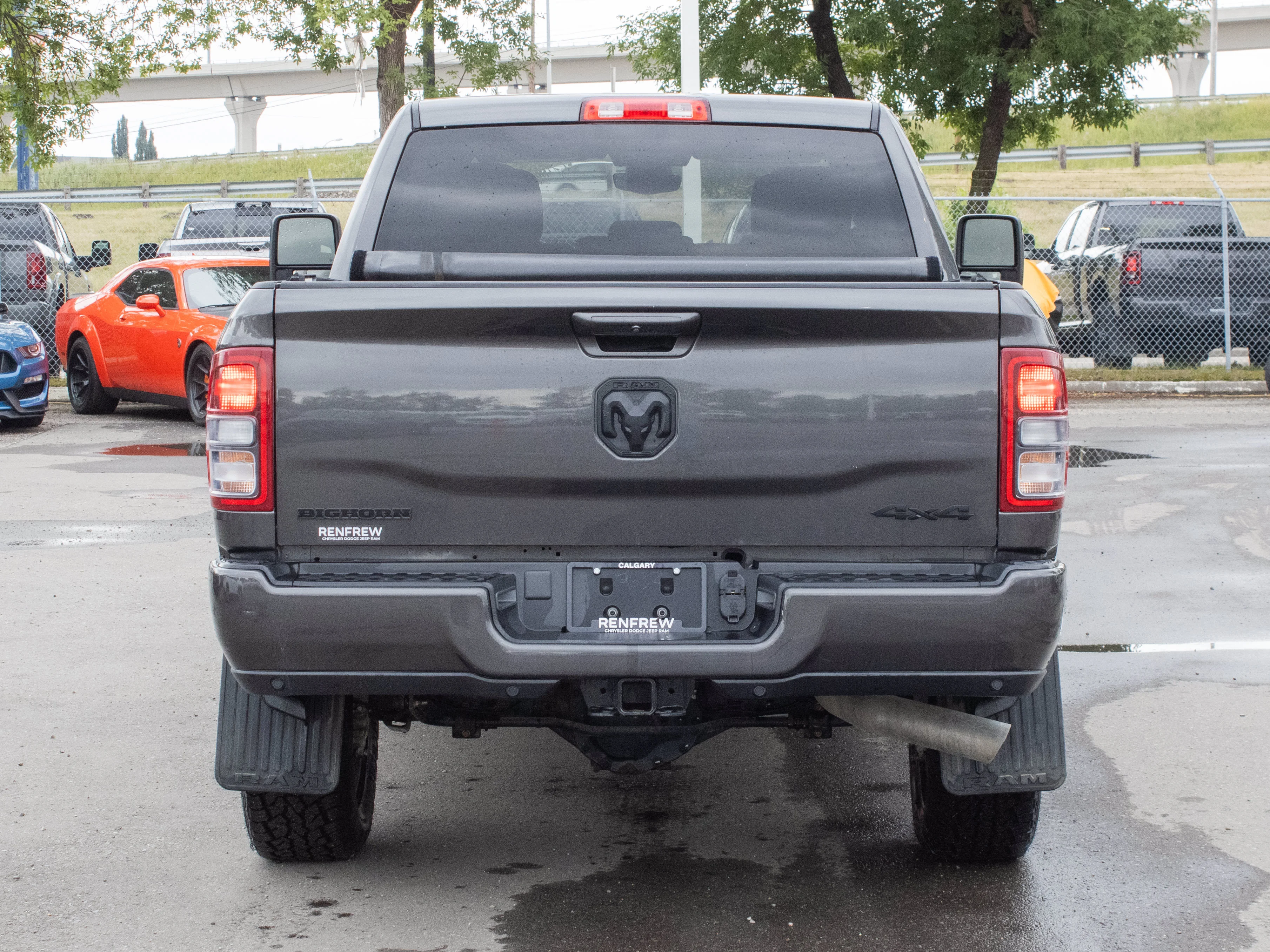 Certified Used 2024 Grey RAM Big Horn* | Crew Cab | Cummins Diesel | Night Edition | Apple CarPlay | Tonneau Cover | Alpine image 14