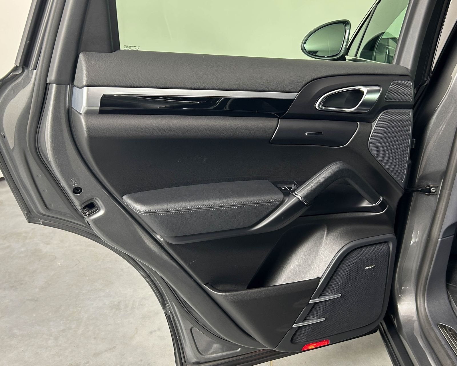 Used 2018 Gray Porsche Base image 28