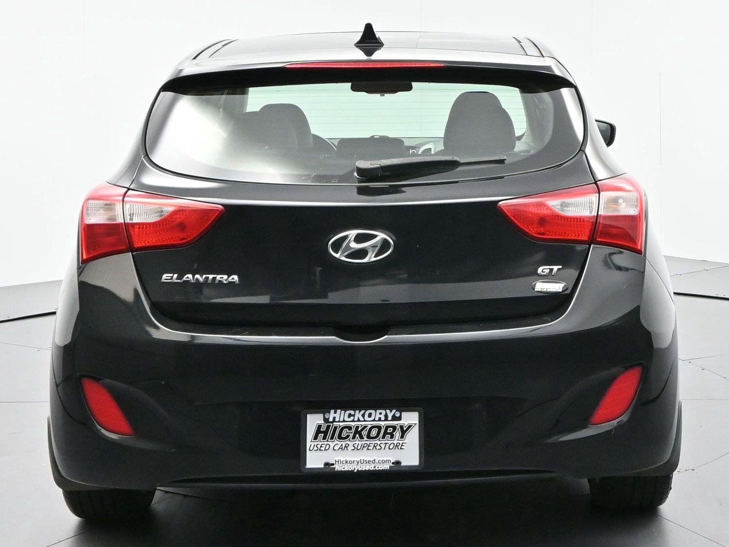 Used 2013 Black Noir Pearl Hyundai 5dr HB Auto PZEV image 6