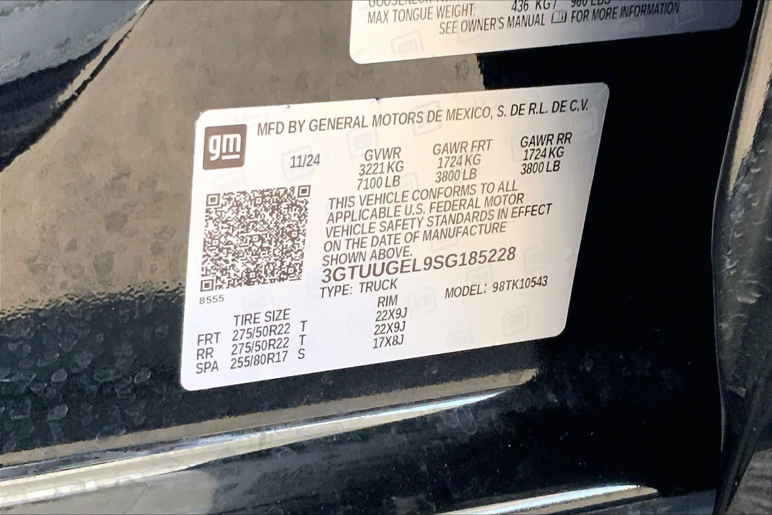 Used 2025 Onyx Black GMC Denali image 34