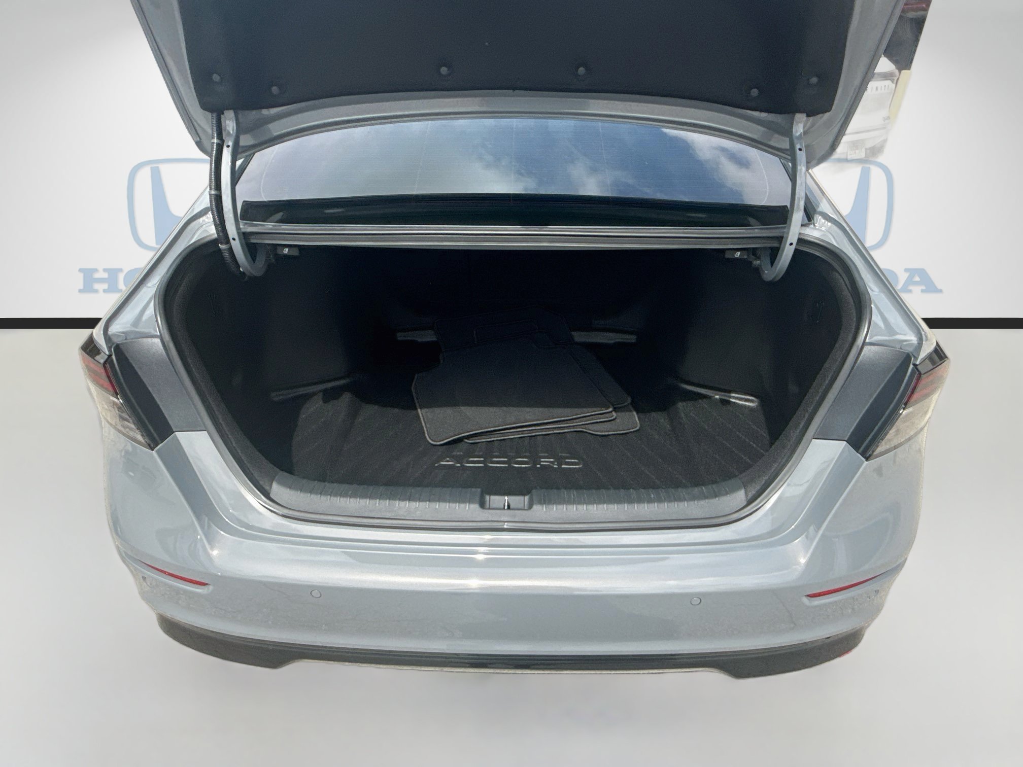 2023 Honda Accord Hybrid Touring - Photo 27
