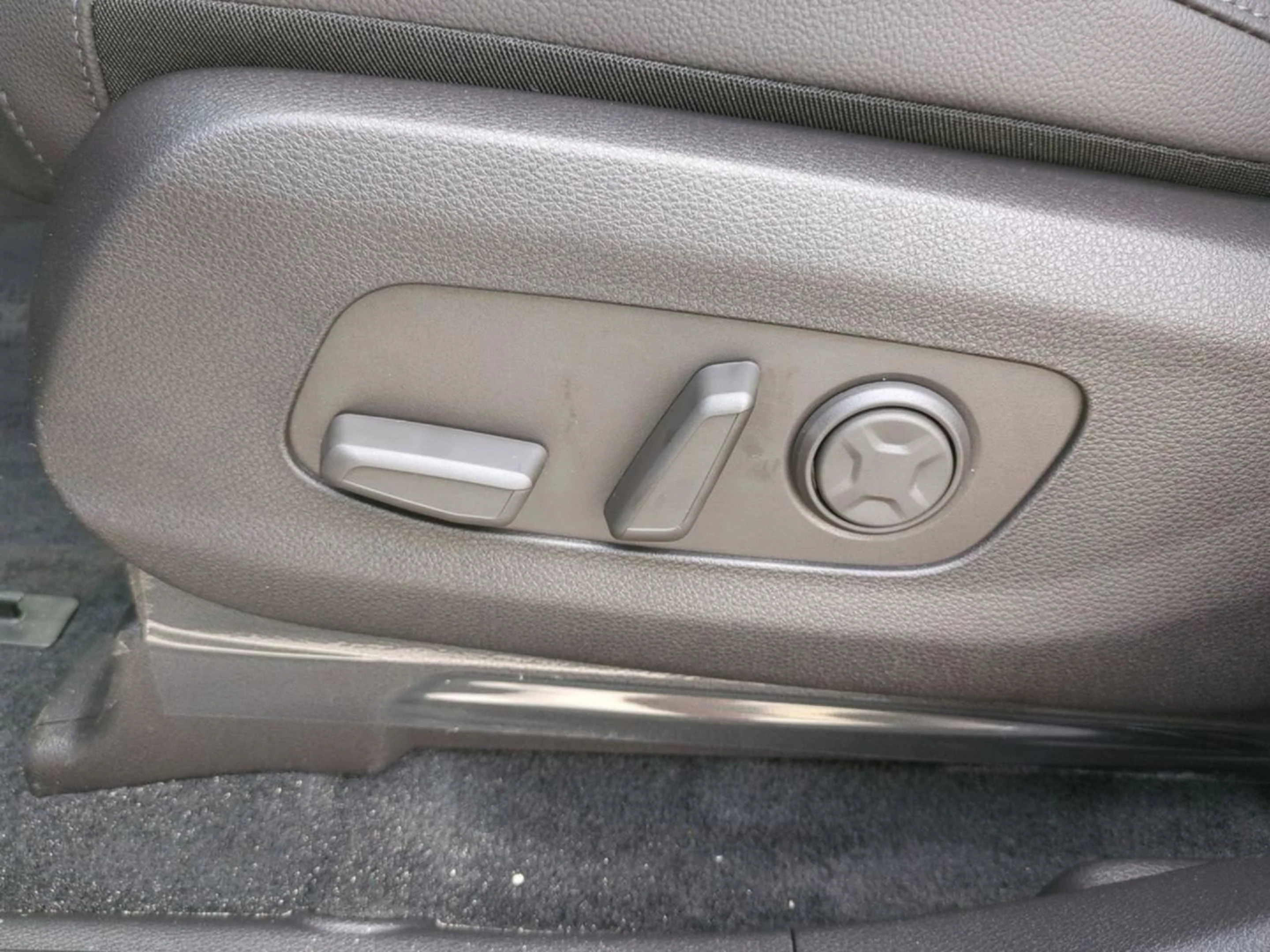 2026 Kia Carnival SX Prestige - Photo 24