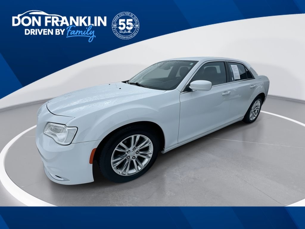 2019 Chrysler 300 Touring