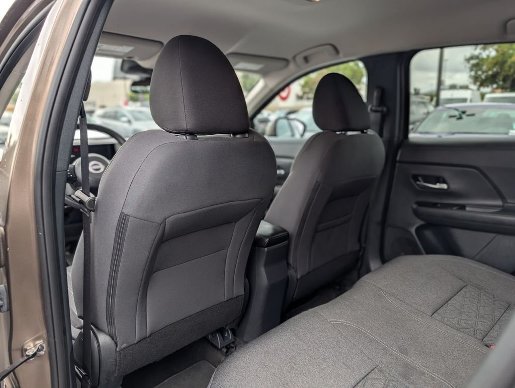 2025 Nissan Kicks SV - Photo 17