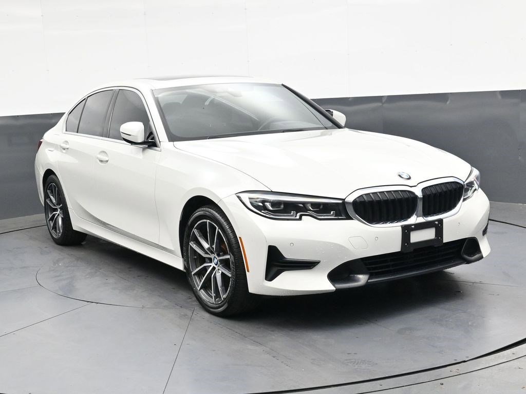 Used 2019 Alpine White BMW 330i xDrive image 9