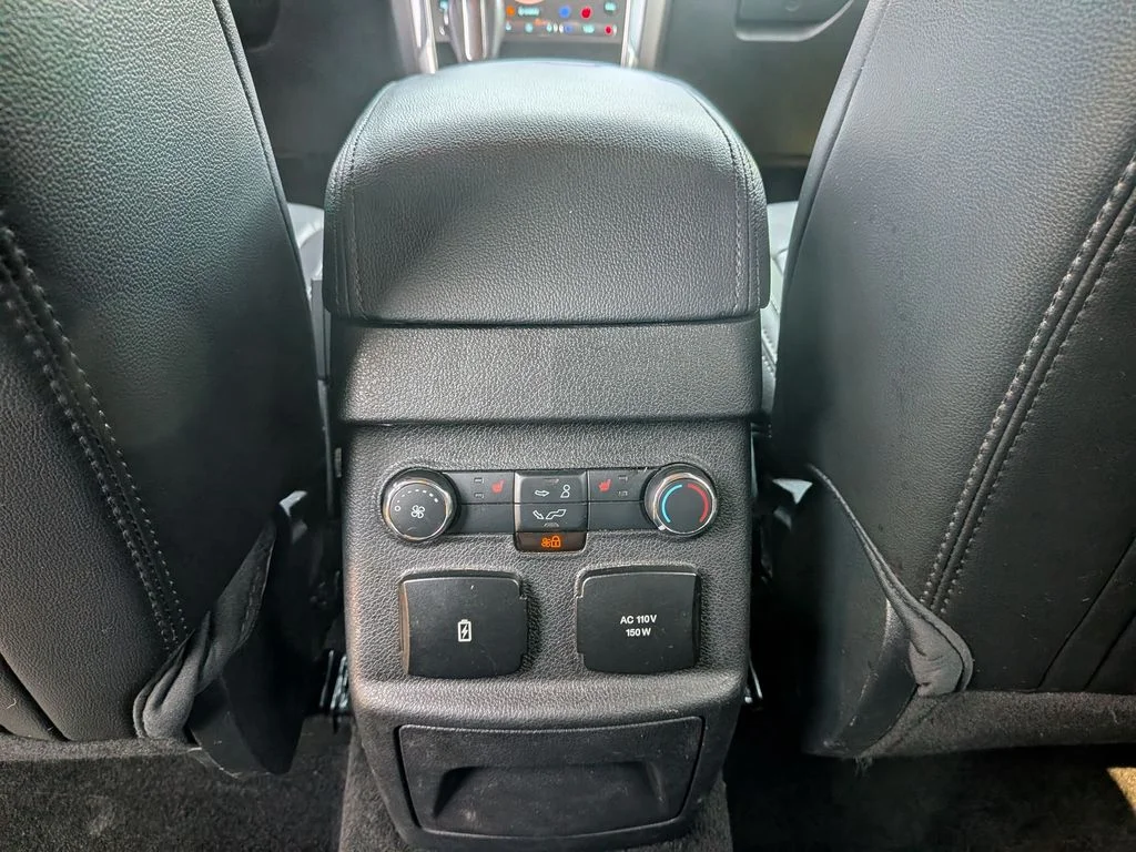 Used 2018 Silver Ford Limited image 31