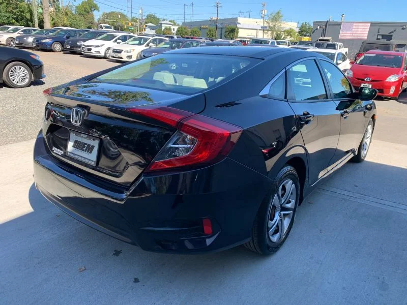 Used 2016 Black Honda LX Sedan 4D image 19