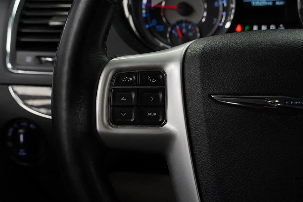 Used 2016 Blue Chrysler Touring image 33