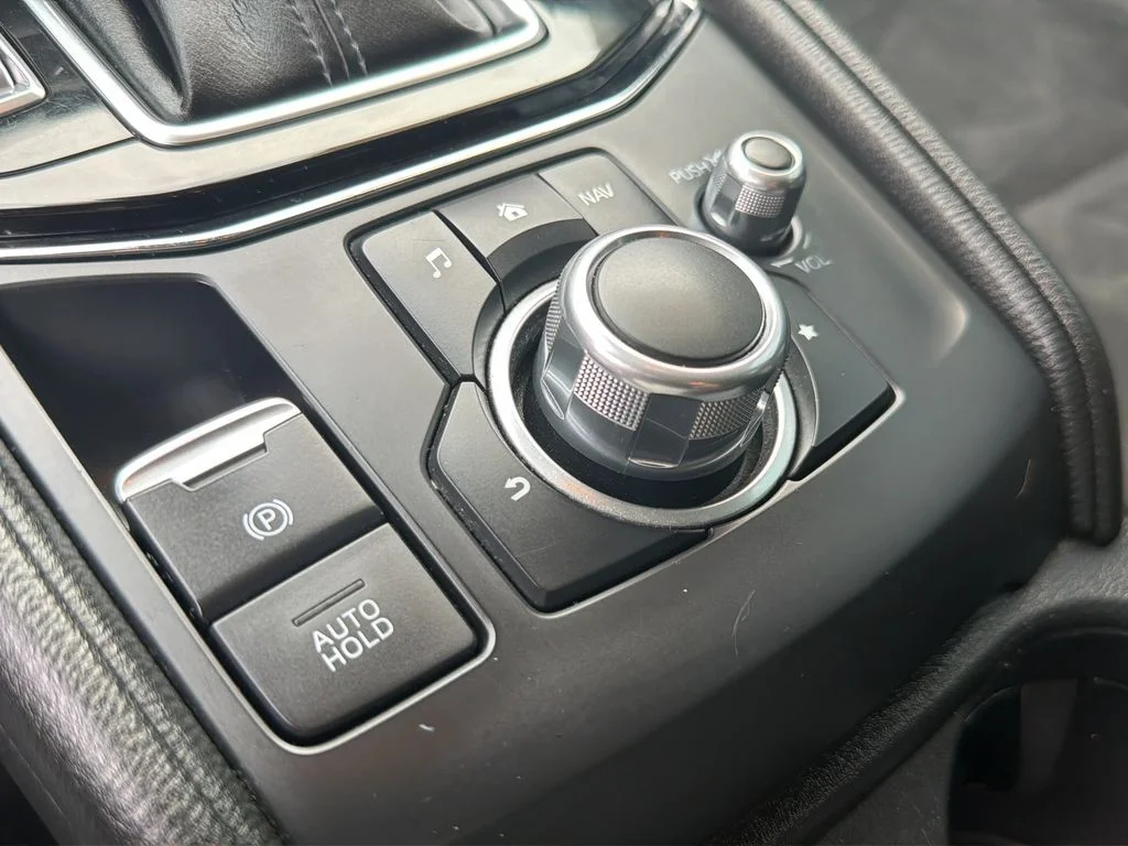 Used 2018 Deep Crystal Blue Mica Mazda Touring image 16