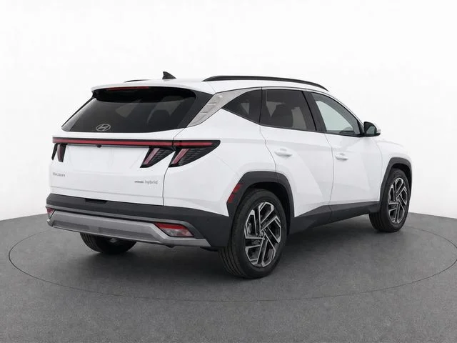 Used 2025 White Hyundai Limited image 5