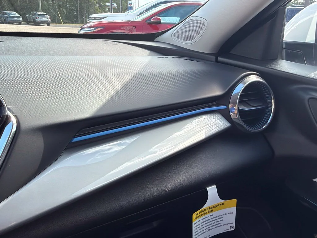New 2026 Summit White Chevrolet LT image 27