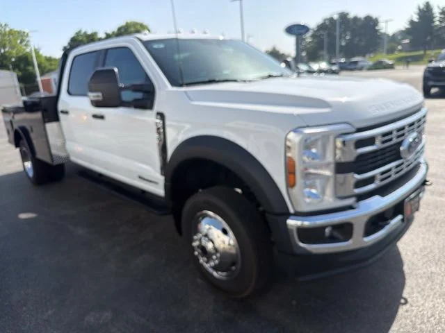 New 2026 Oxford White Ford F-450® XL image 33