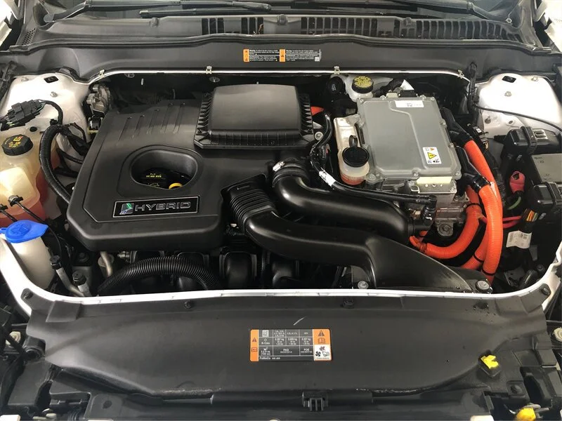 Used 2013 Oxford White Ford SE Hybrid image 11