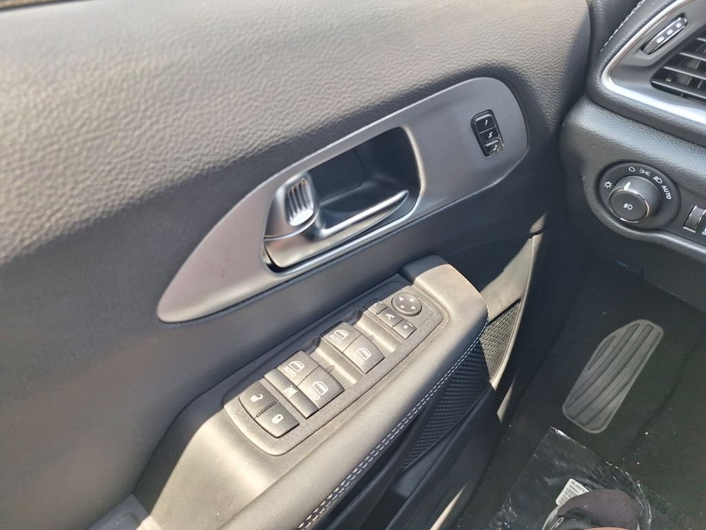 2026 Chrysler Pacifica Limited - Photo 22