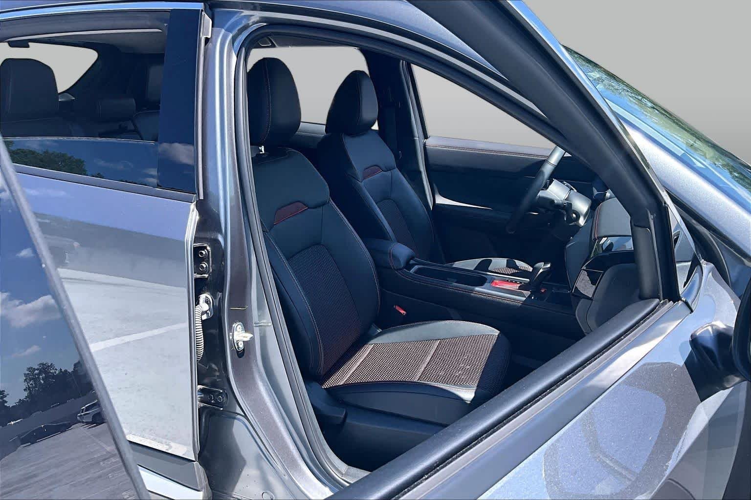 Used 2025 Gun Metallic Nissan SR image 9