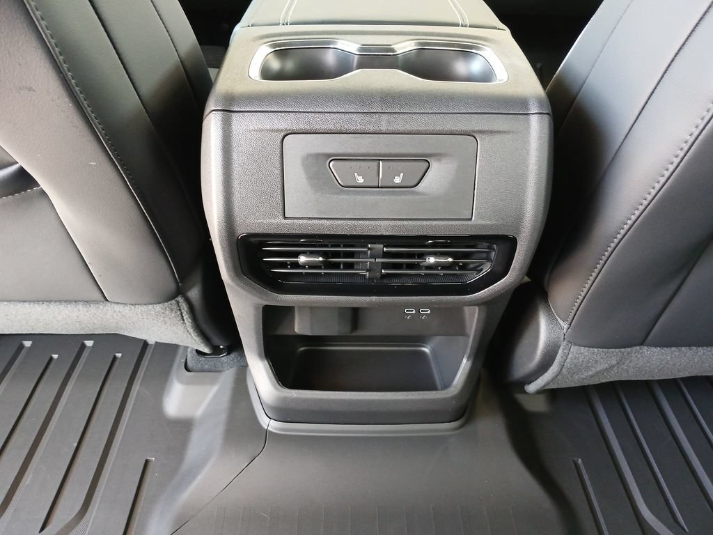 2026 Chevrolet Silverado EV LT - Photo 22