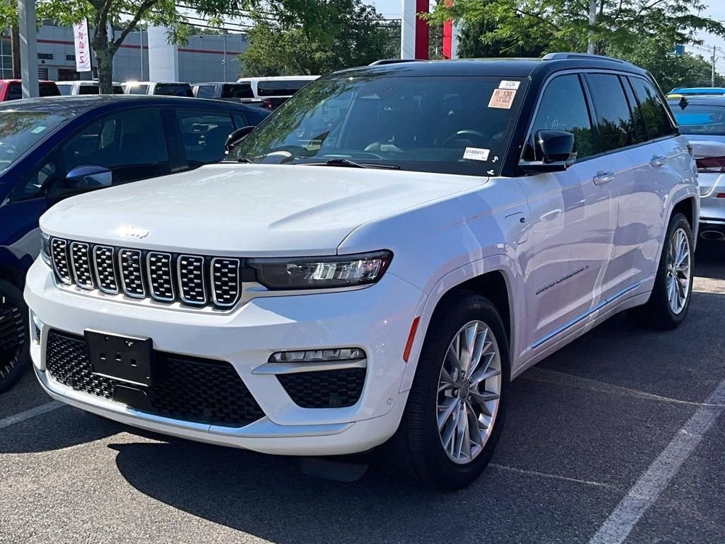 Used 2023 White Jeep Summit 4xe image 3